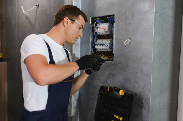 Best Electrical Outlet Repair  in Davenport, FL