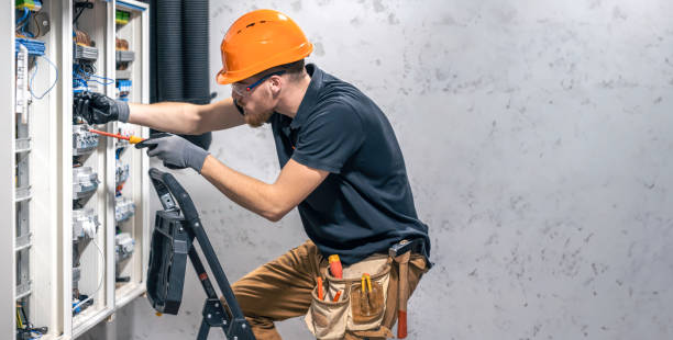 Best 24-Hour Electrician  in Davenport, FL