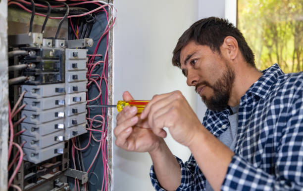Best Licensed Electrician  in Davenport, FL